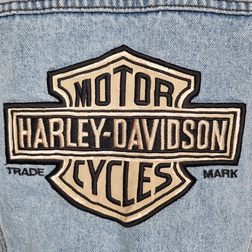 Harley-Davidson Jacket Light Wash Denim  Embroidered Logo Classic Style Size M - Picture 7 of 10